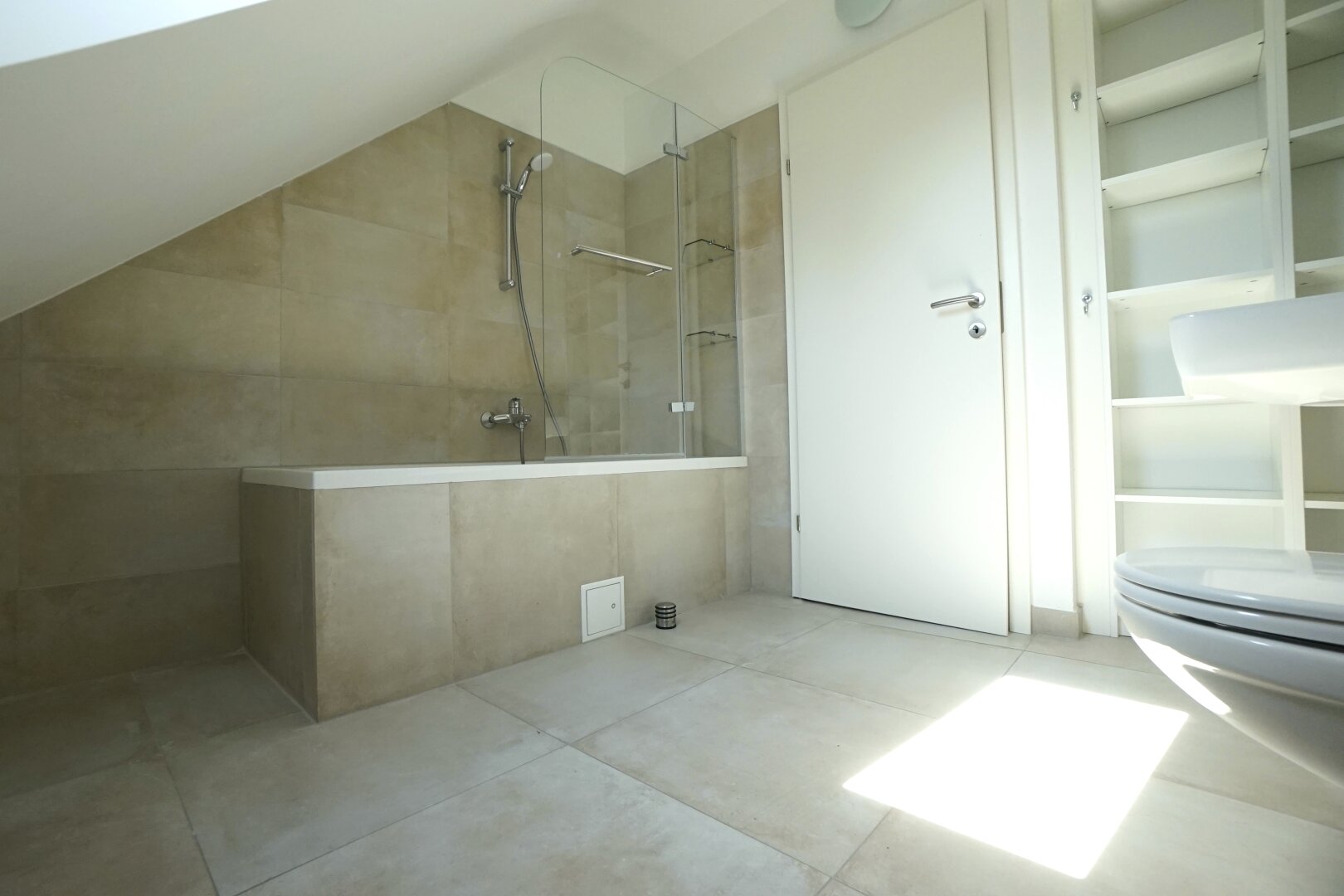 Befristetes Mehrparteiengebäude in ausgezeichneter Ruhelage - 7 Wohneinheiten