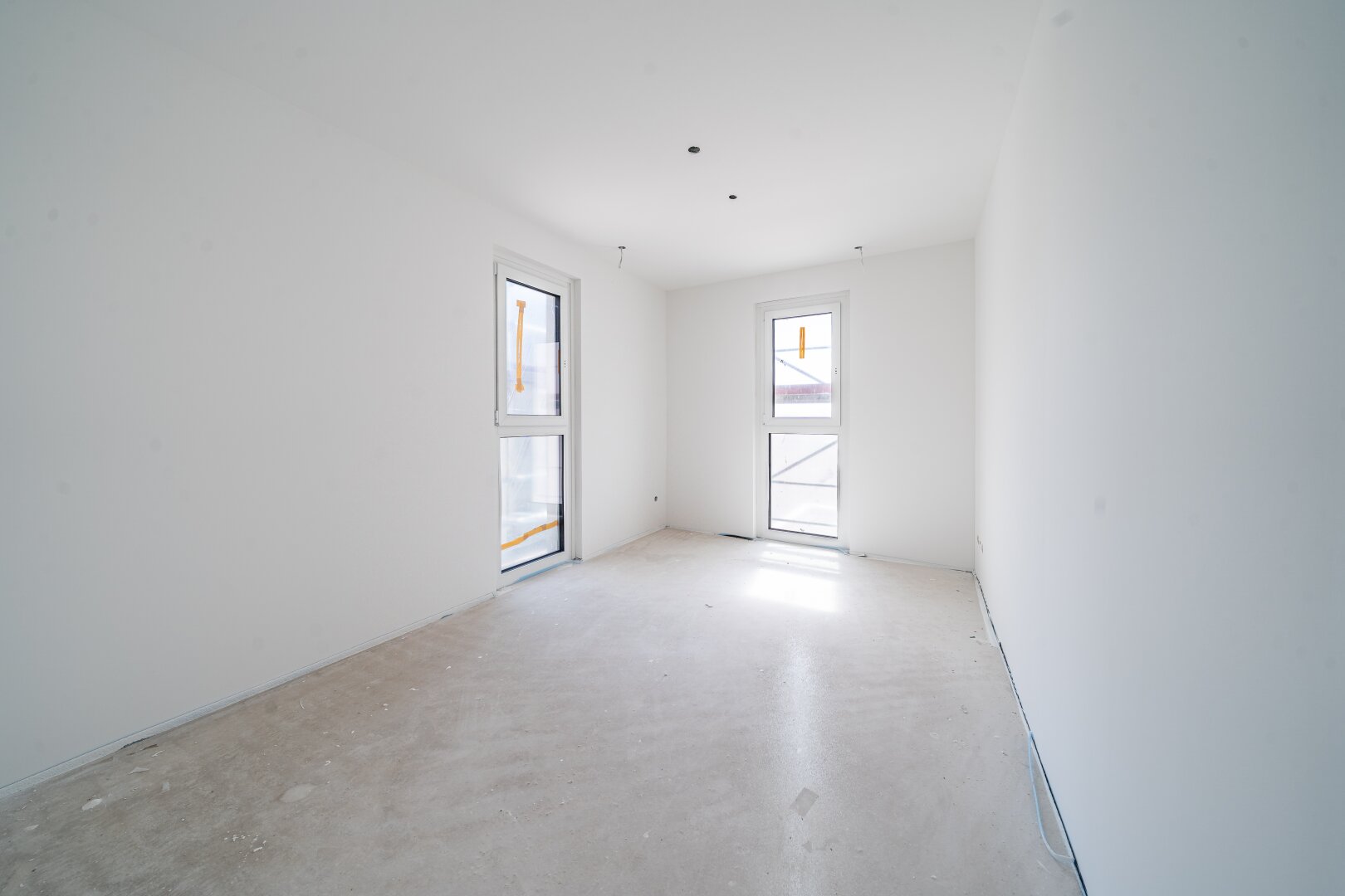 *ANLEGERPREIS*Absolutes Unikat Provisionsfreie 5-Zimmer Dachgeschosswohnung mit über 160 qm Freifläche unweit des Donauzentrums!