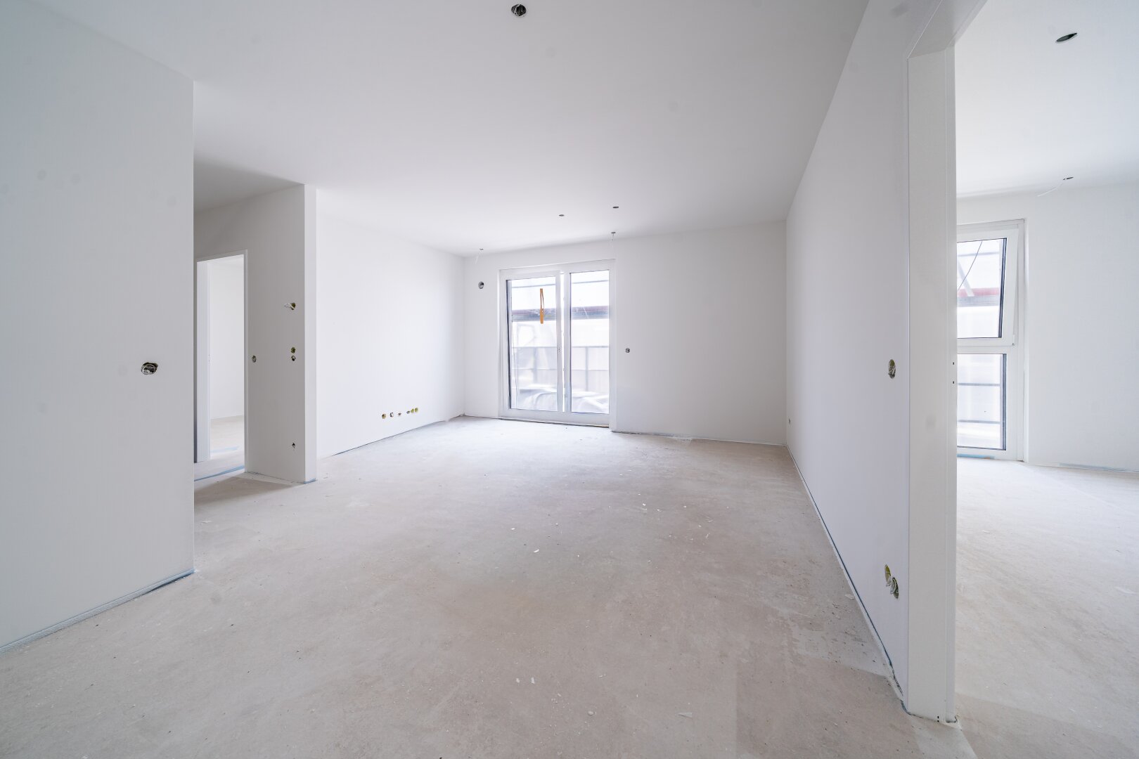 *ANLEGERPREIS* Provisionsfreie 3-Zimmer Dachgeschosswohnung unweit des Donauzentrums!