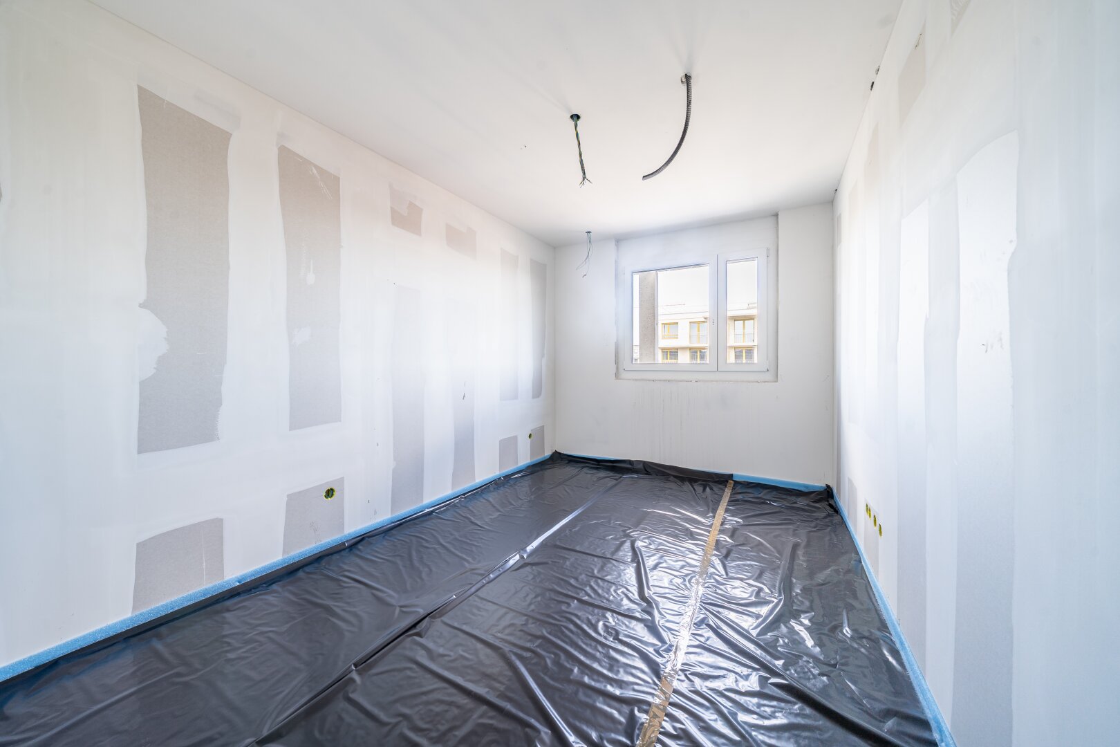 *ANLEGERPREIS* 8. Stock! Provisionsfreie 3-Zimmer Dachgeschosswohnung mit Balkon!