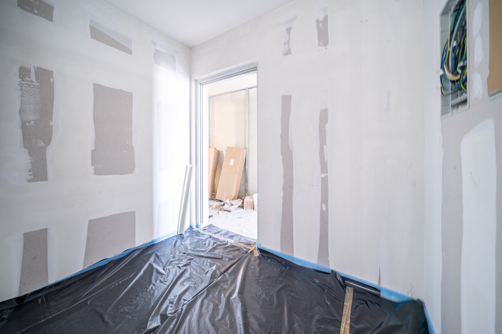 *ANLEGERPREIS* 8. Stock! Provisionsfreie 3-Zimmer Dachgeschosswohnung mit Balkon!