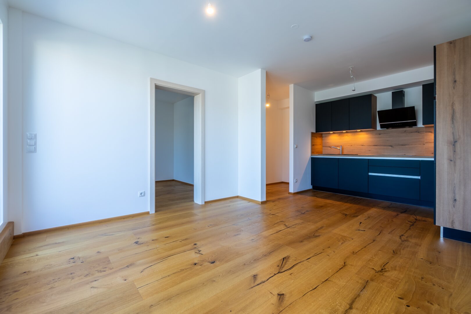 EXKLUSIVE WOHNUNG gesucht? --- Inkl. hochwertiger Einbauküche / Garage optional verfügbar