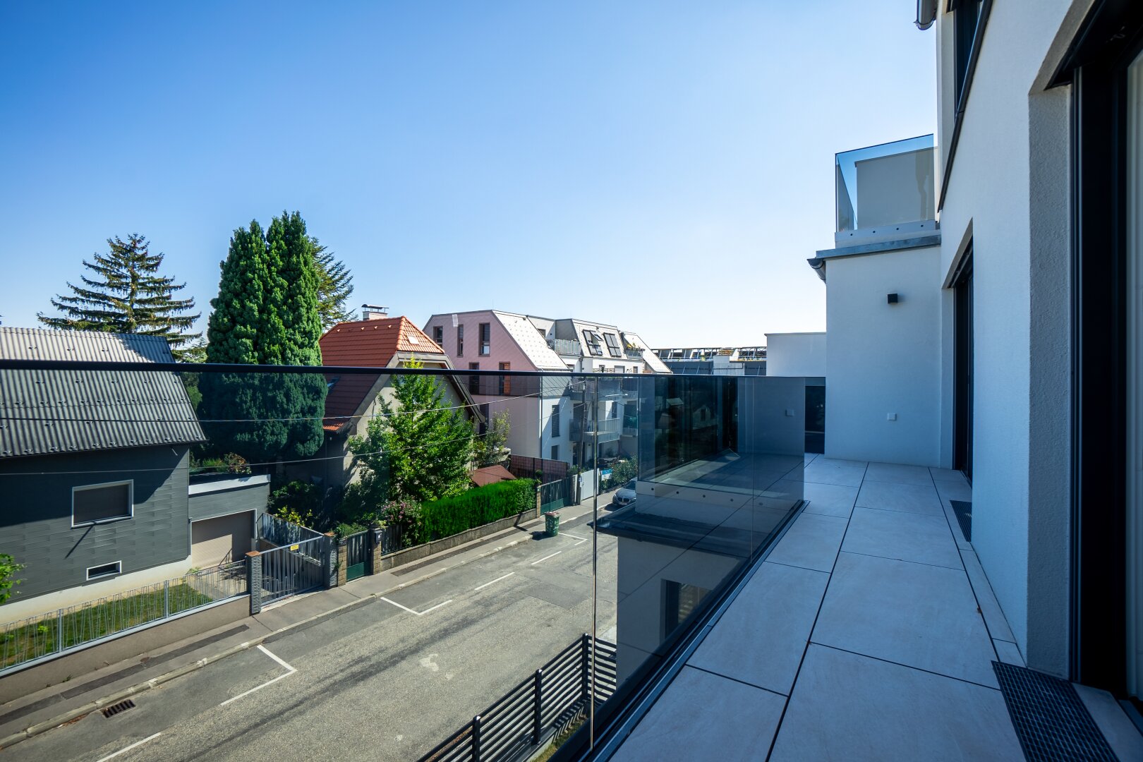 EXKLUSIVE WOHNUNG gesucht? --- Inkl. hochwertiger Einbauküche / Garage optional verfügbar