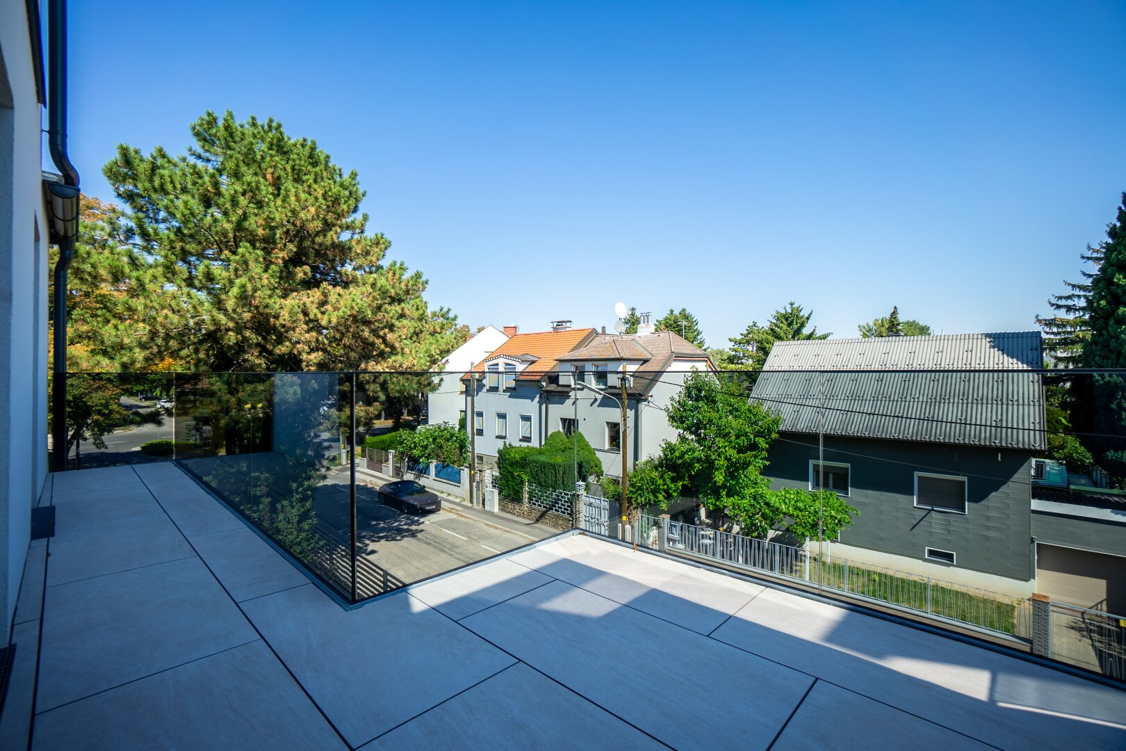 EXKLUSIVE WOHNUNG gesucht? --- Inkl. hochwertiger Einbauküche / Garage optional verfügbar