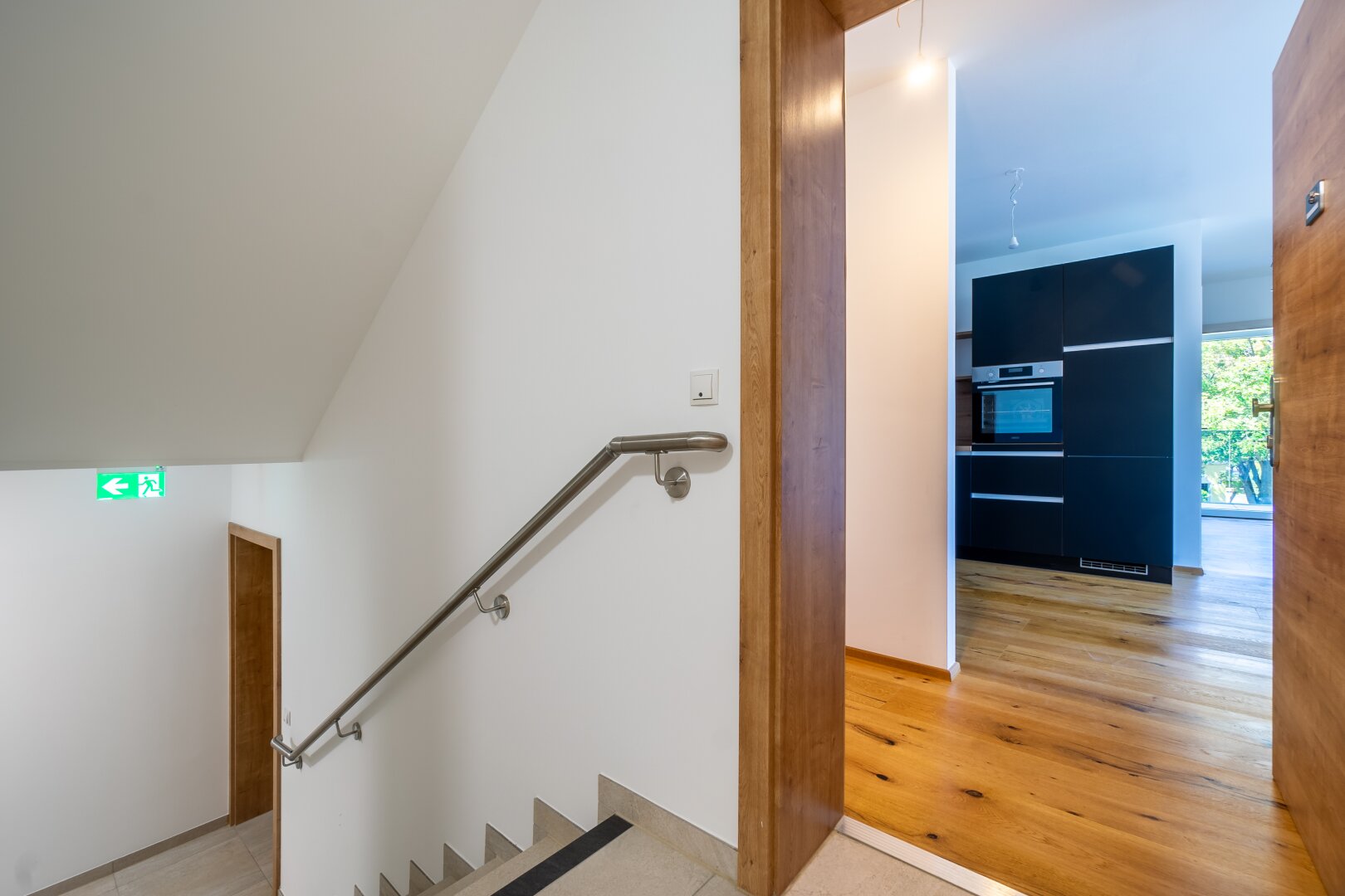 EXKLUSIVE WOHNUNG gesucht? --- Inkl. hochwertiger Einbauküche / Garage optional verfügbar