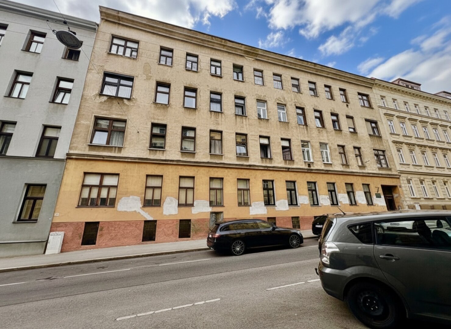 Attraktiver Mehrheitsanteil in Wien-Favoriten – Wohnungen, Dachboden & Garagen mit Wertsteigerungspotenzial