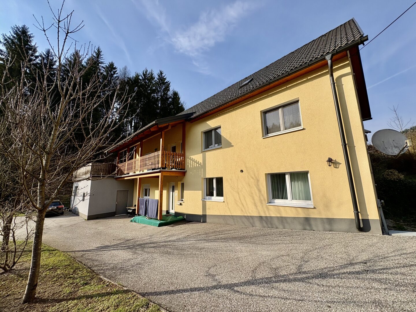 Landhaus mit Wiesen & Wald – naturnahes Wohnen am Sarmingbach