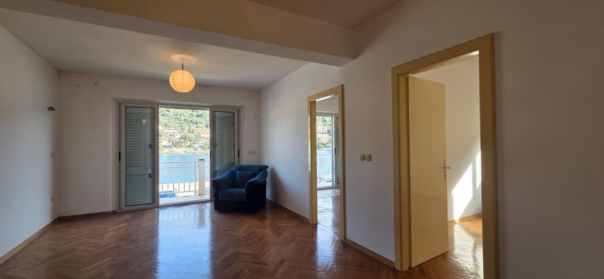Historisches Steinhaus in erster Meereslinie – ca. 225 m² auf 3 Ebenen | Bucht Brna, Südseite Korčula
