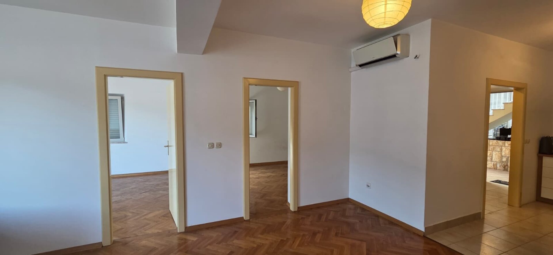 Historisches Steinhaus in erster Meereslinie – ca. 225 m² auf 3 Ebenen | Bucht Brna, Südseite Korčula