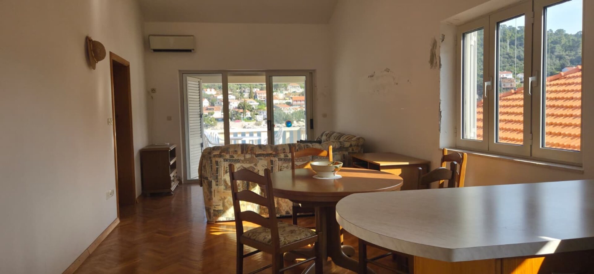 Historisches Steinhaus in erster Meereslinie – ca. 225 m² auf 3 Ebenen | Bucht Brna, Südseite Korčula