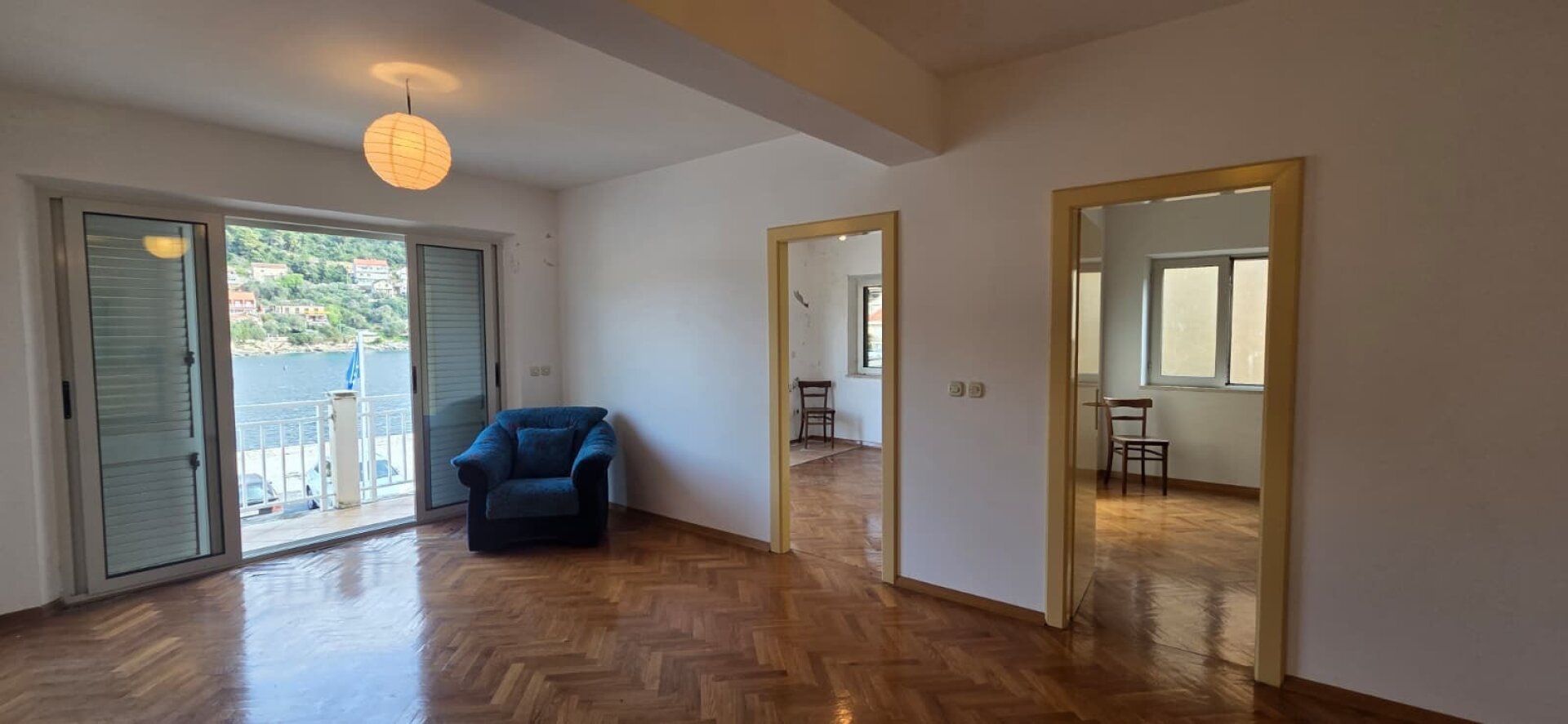 Historisches Steinhaus in erster Meereslinie – ca. 225 m² auf 3 Ebenen | Bucht Brna, Südseite Korčula