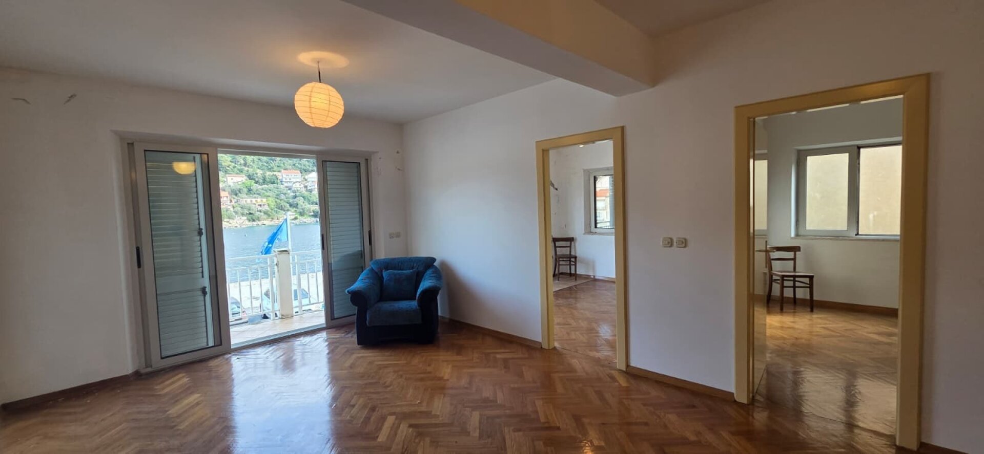Historisches Steinhaus in erster Meereslinie – ca. 225 m² auf 3 Ebenen | Bucht Brna, Südseite Korčula