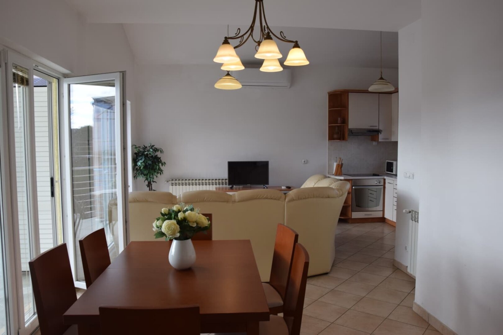 Villa Maestral Zadar – Luxusvilla in erster Meereslinie