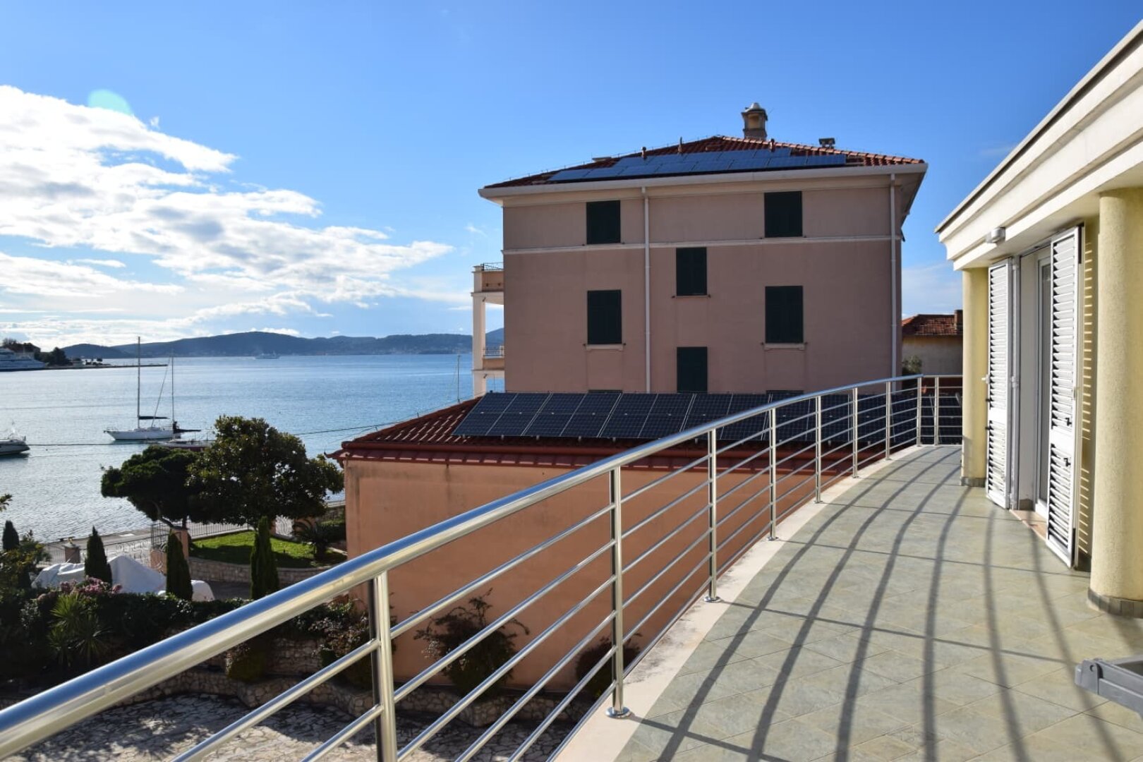 Villa Maestral Zadar – Luxusvilla in erster Meereslinie