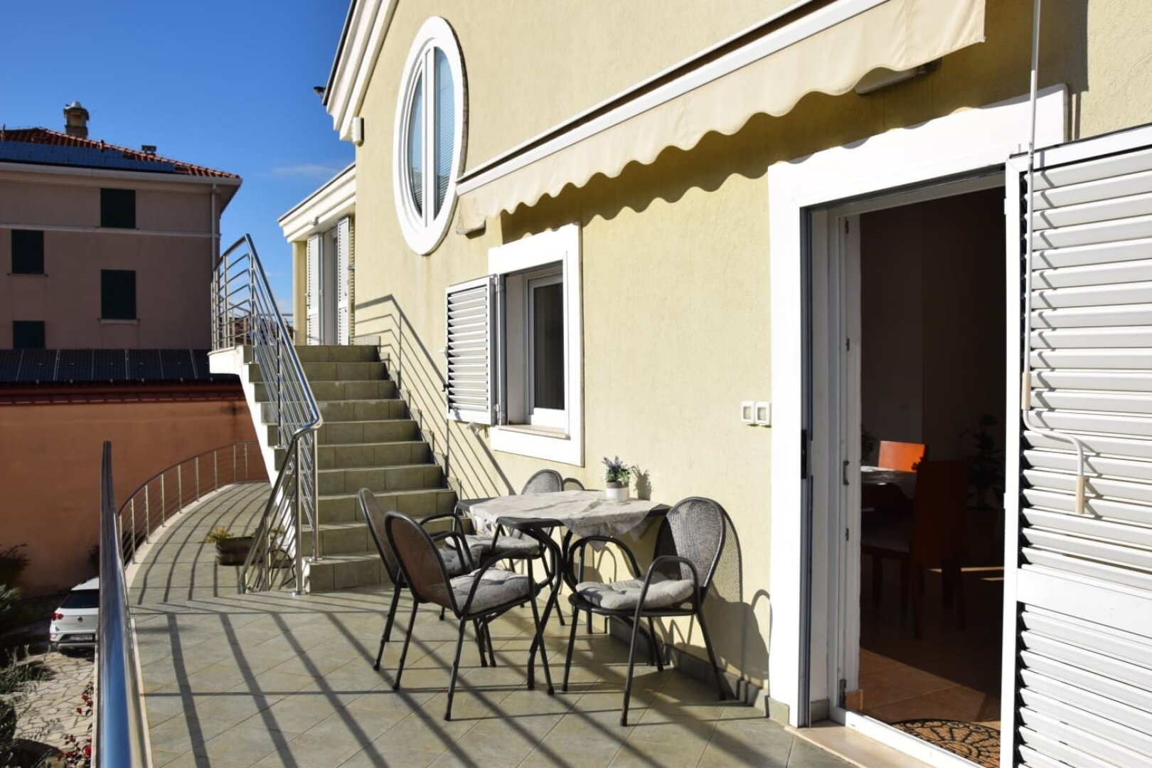 Villa Maestral Zadar – Luxusvilla in erster Meereslinie