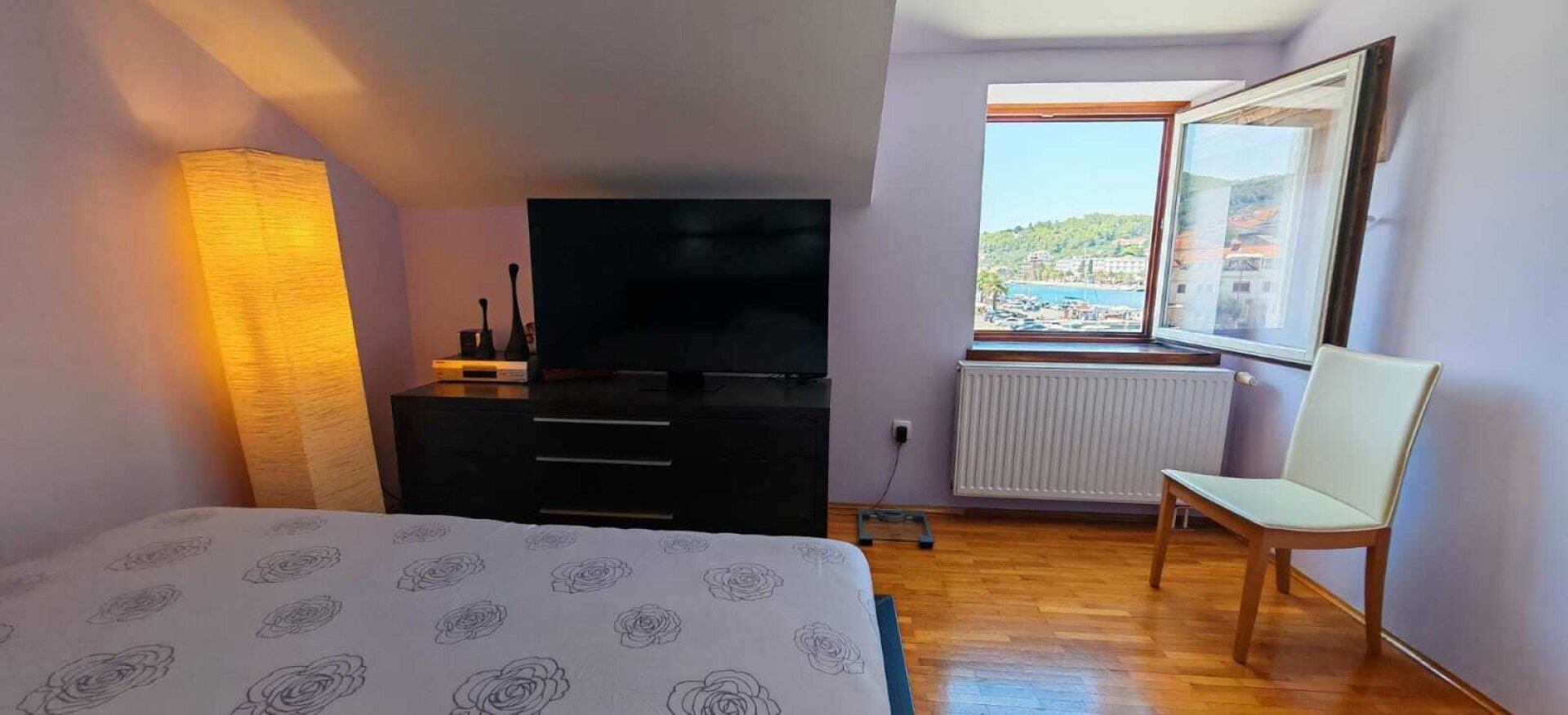 Zinshaus-Immobilie im Zentrum von Vela Luka – Gewerbe & Wohnen | Insel Korčula