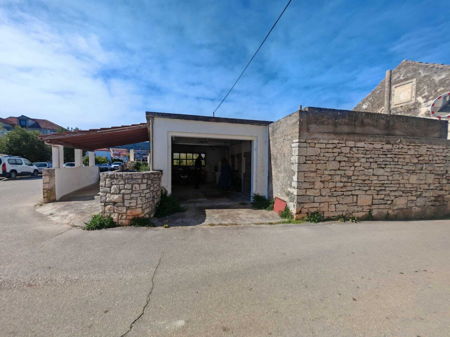 Mediterranes Selbstversorgungsanwesen – Haupthaus + 2 Apartments + Olivenhain | Vela Luka, Korčula