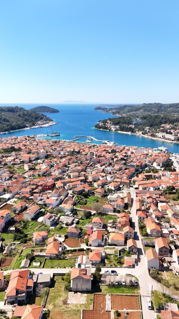 Mediterranes Selbstversorgungsanwesen – Haupthaus + 2 Apartments + Olivenhain | Vela Luka, Korčula