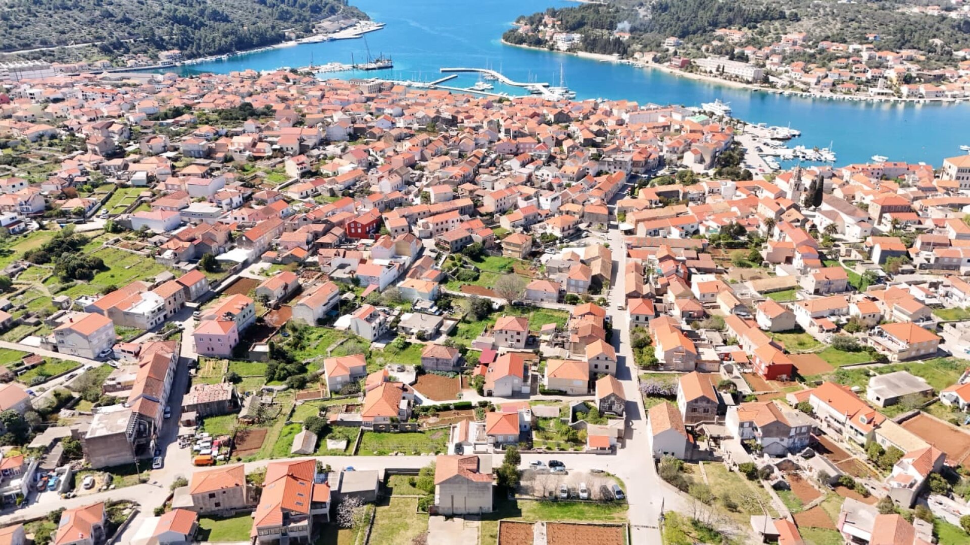 Mediterranes Selbstversorgungsanwesen – Haupthaus + 2 Apartments + Olivenhain | Vela Luka, Korčula