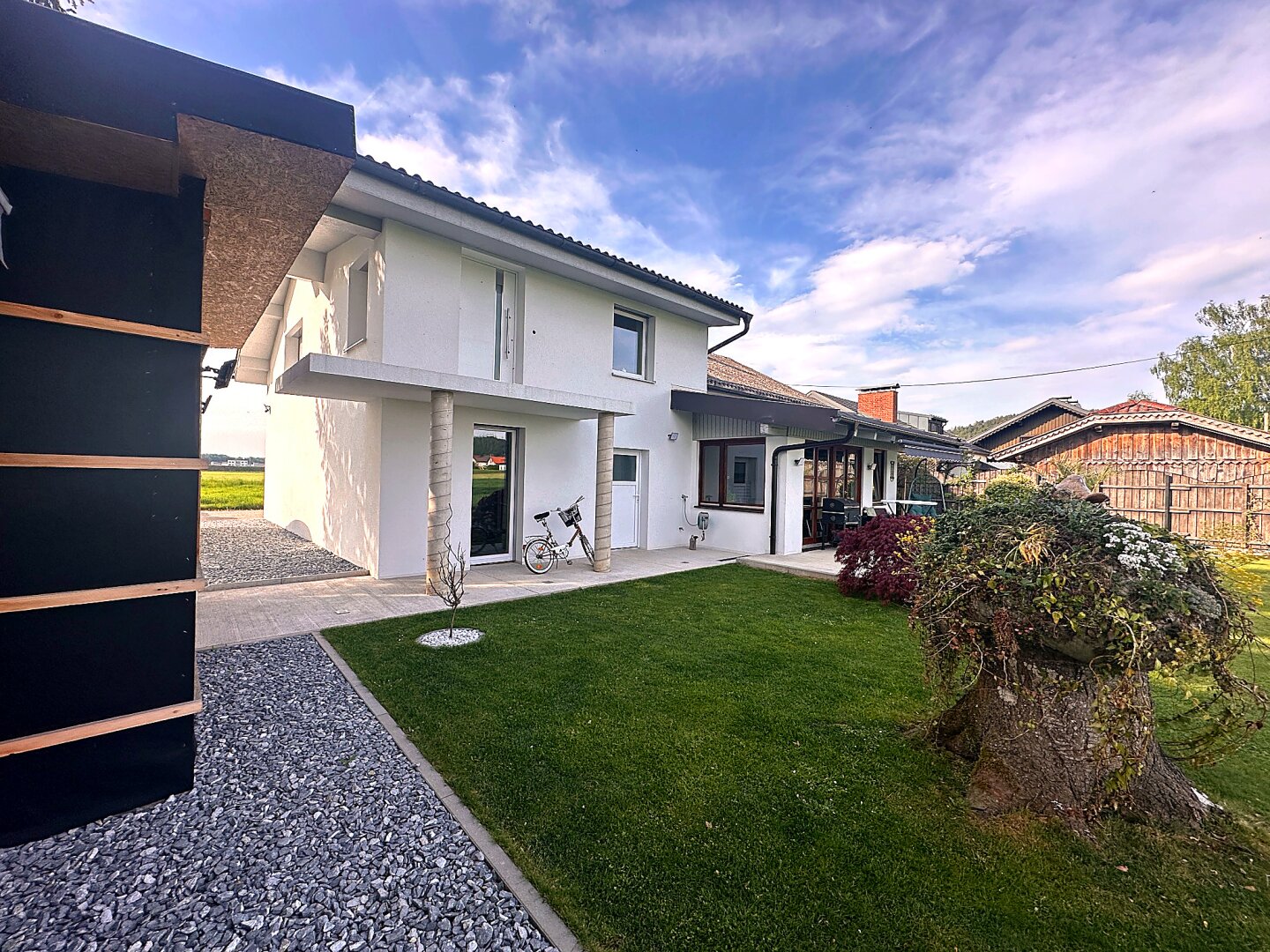 Charmantes Ein- bis Zweifamilienhaus mit Grünblick und vielen Highlights 🏡