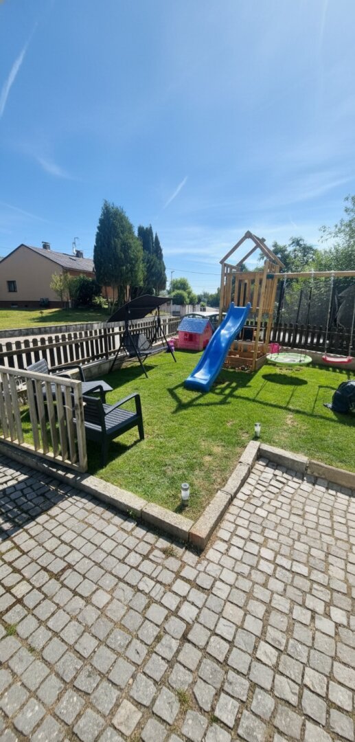 Charmantes Zuhause mit gepflegtem Garten