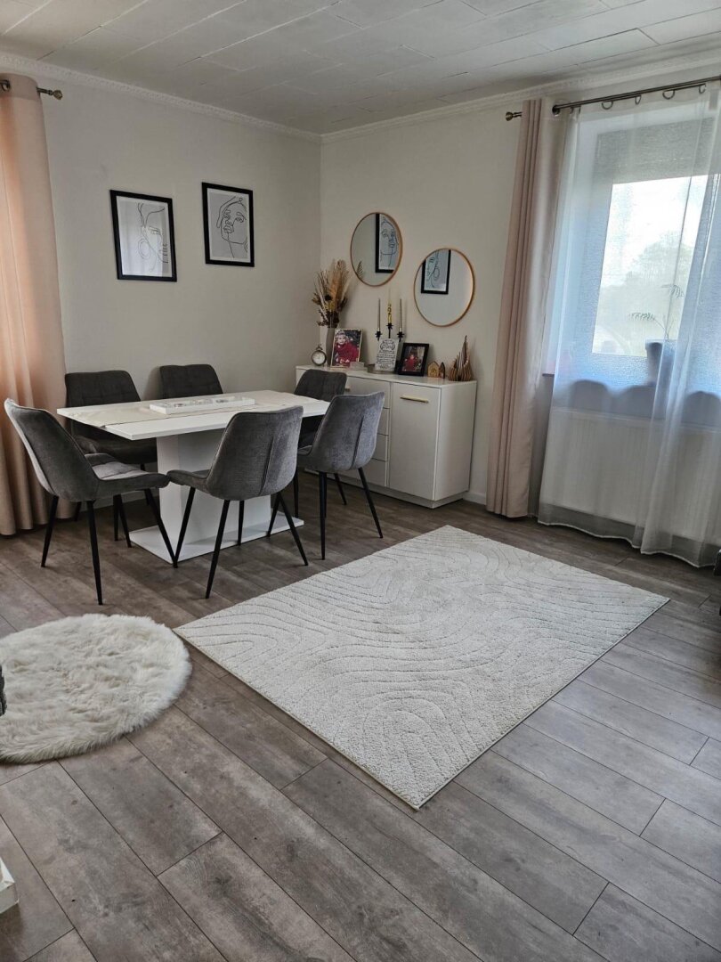 Charmantes Zuhause mit gepflegtem Garten