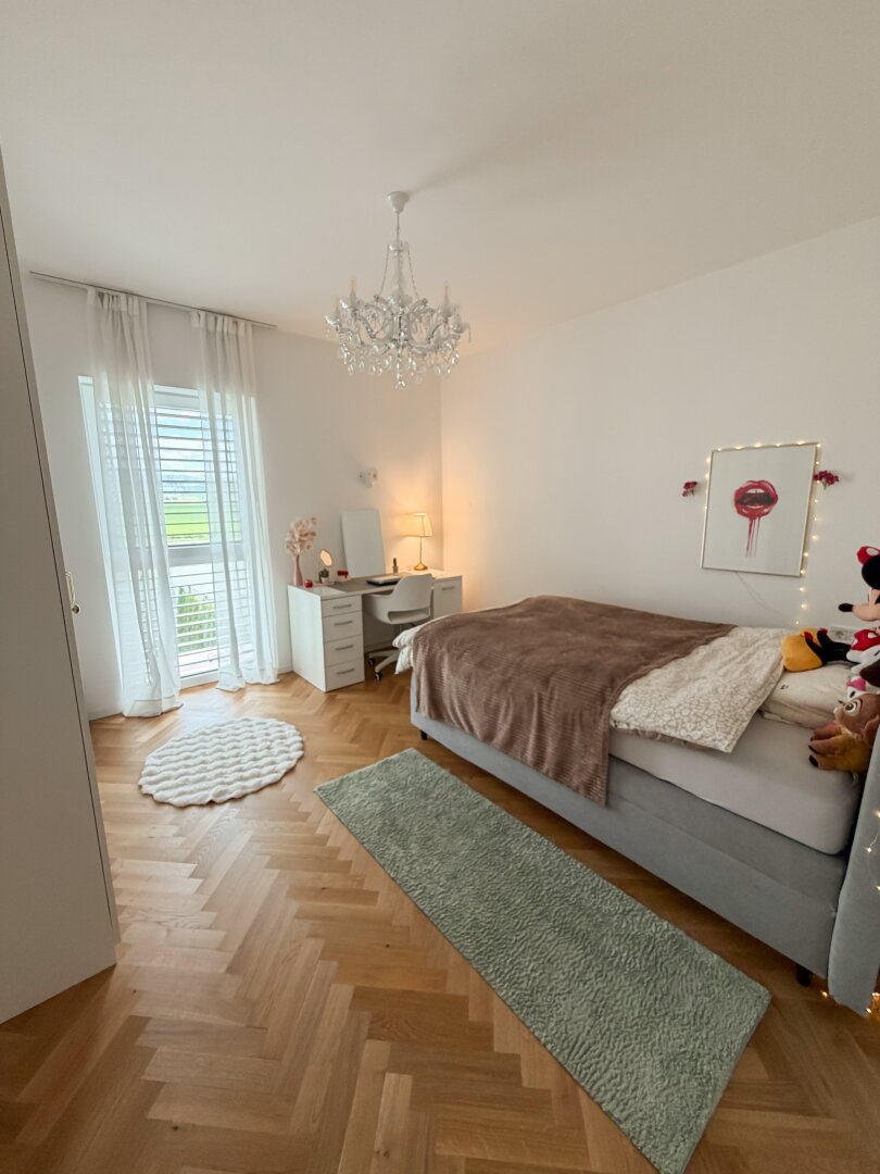 Luxuriöse Doppelhaushälfte mit Pool, Smart Home & Premium-Ausstattung in  Alkoven