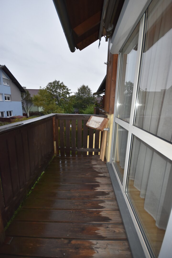 Balkon - Geräumiges und möbliertes 2 Zimmer Apartment mit Balkon Miete Eugendorf Salzburg