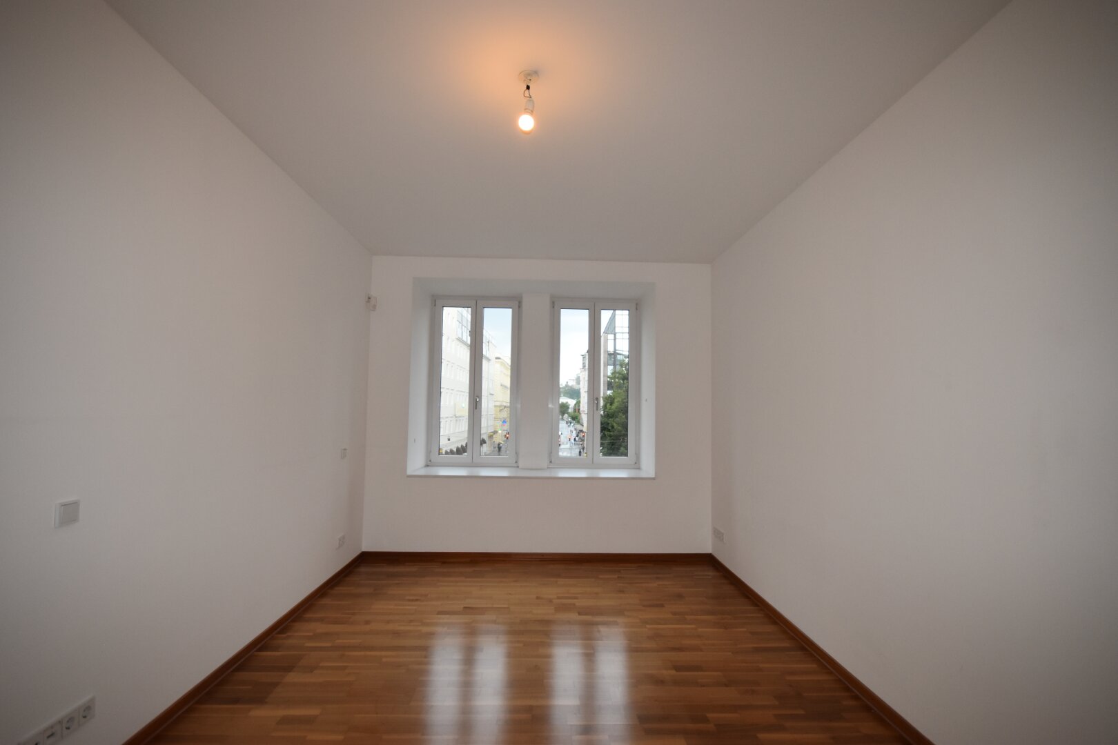 "ANDRÄVIERTEL - Stilvoll Wohnen in moderner Altbauwohnung nähe Schloss Mirabell"