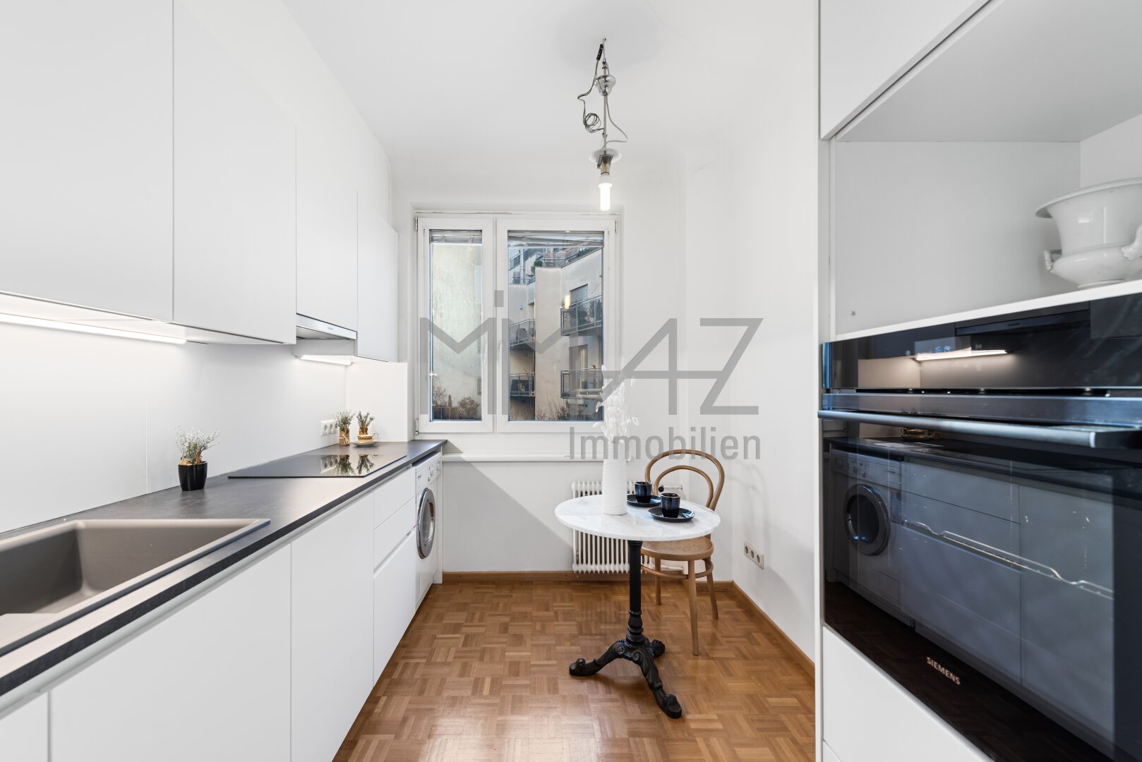 Ankommen in der Stadt - Aufatmen Zuhause! Hell 4-Zimmer Wohnung mit Westloggia im 2. Liftstock! Nahe Riesenrad + Prater!