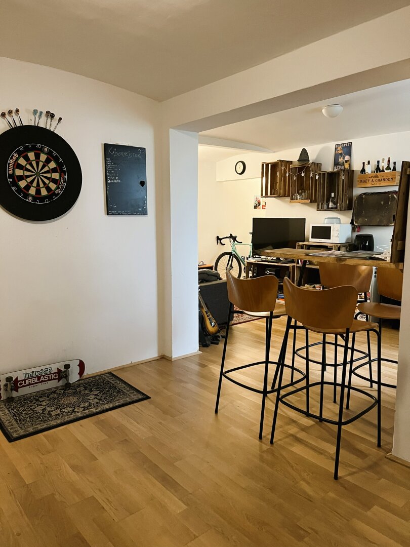 Großzügige 4-Zimmer-Wohnung mit kleinem Balkon