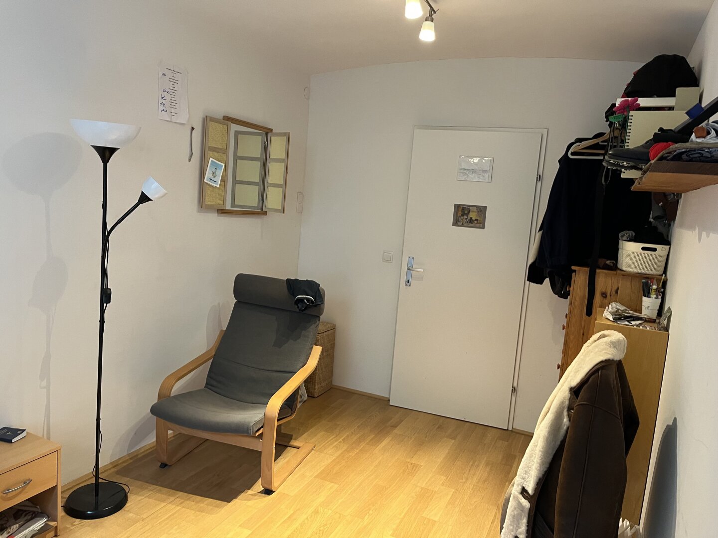 Großzügige 4-Zimmer-Wohnung mit kleinem Balkon