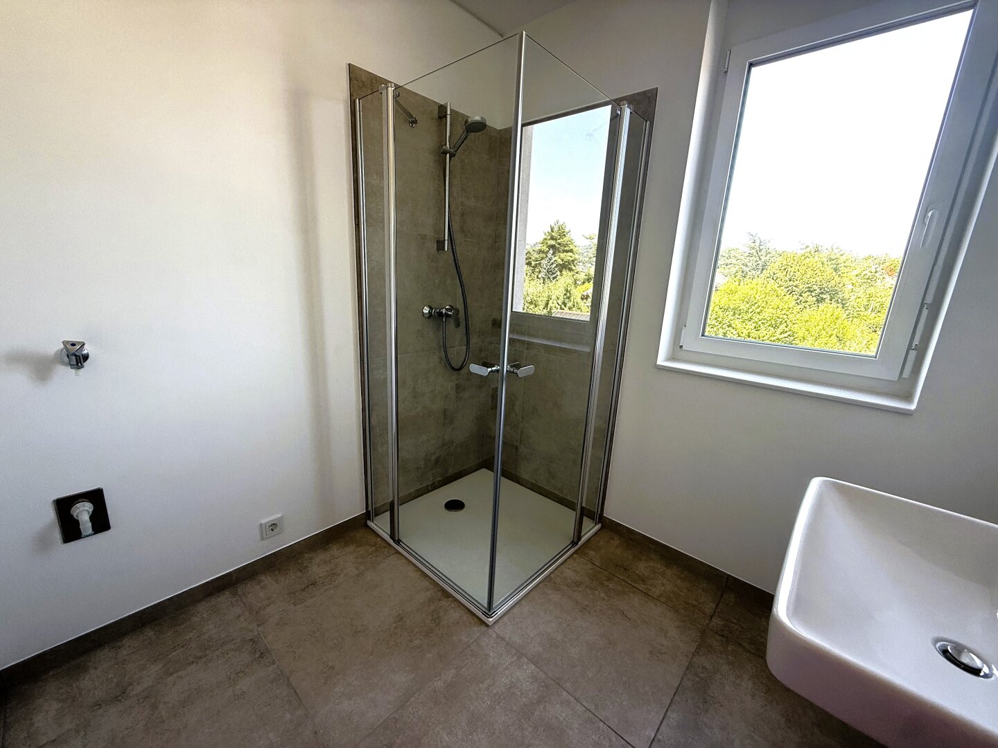 Exklusive 4-Zimmer-Wohnung mit Balkon – Modern, Nachhaltig & Komfortabel