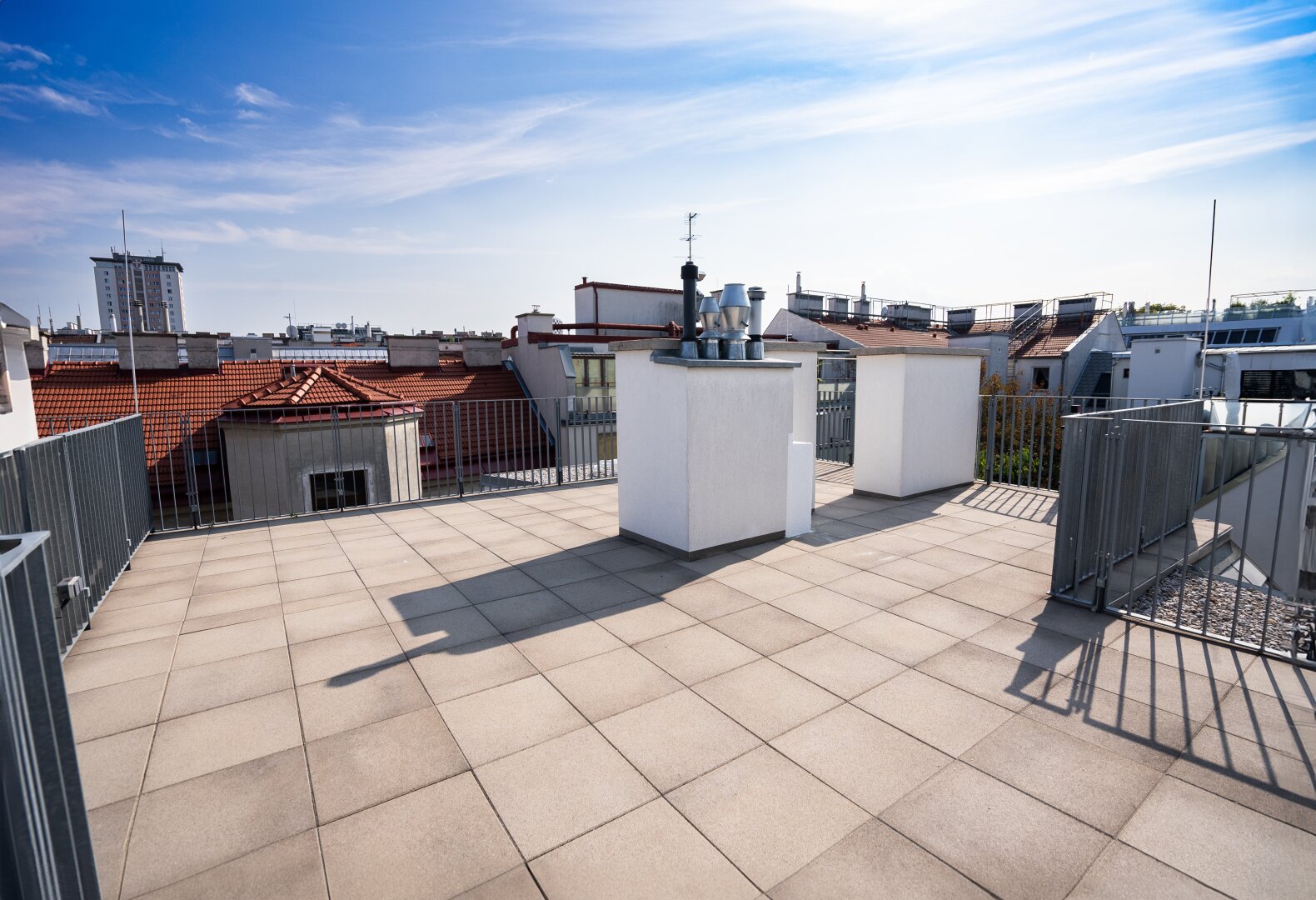 Traumhaftes Penthouse in 1050 Wien: 3 Zimmer, Terrasse, Luxus pur!