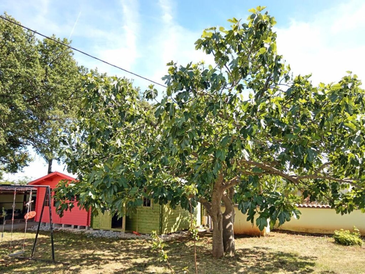 Mediterraner Wohnraum in Pula : Moderne 4 Zimmer - Wohnung- mit Privat- Pool , Garten& Grillecke