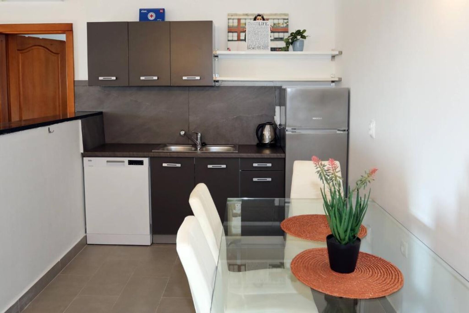 Exklusives Neubau-Apartmenthaus mit 5 Wohneinheiten