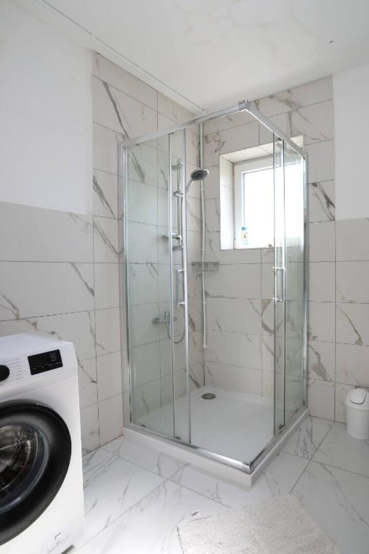 Exklusives Neubau-Apartmenthaus mit 5 Wohneinheiten