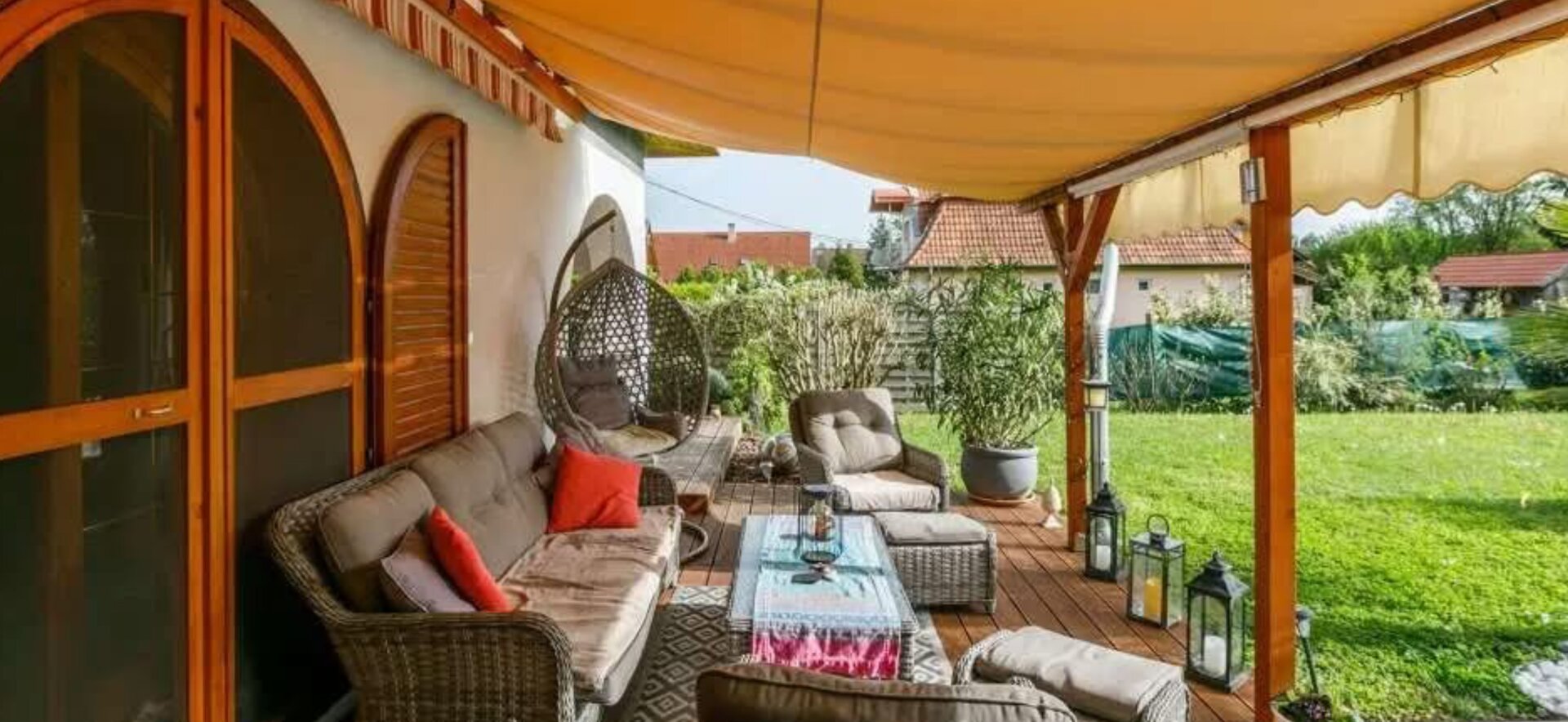 Landhaus mit schönen Garten in wunderschöner Lage am Balaton