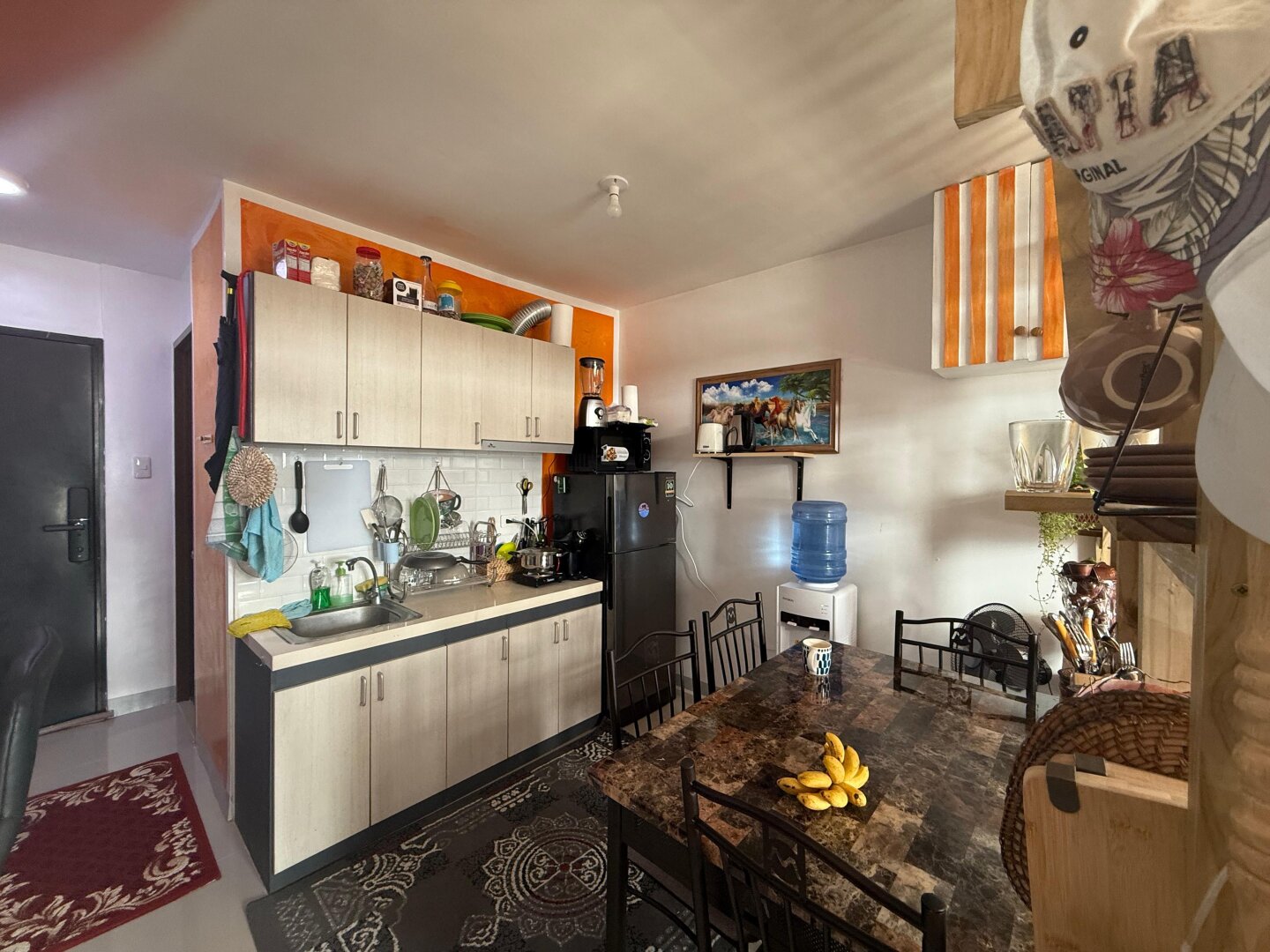 Schöne Wohnung als Kapitalanlage in Lapu-Lapu City zu verkaufen – mit Pool, Fitnessraum & sensationellem Meerblick