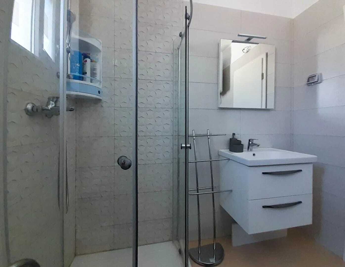 Moderne Neubauwohnung in Meeresnähe