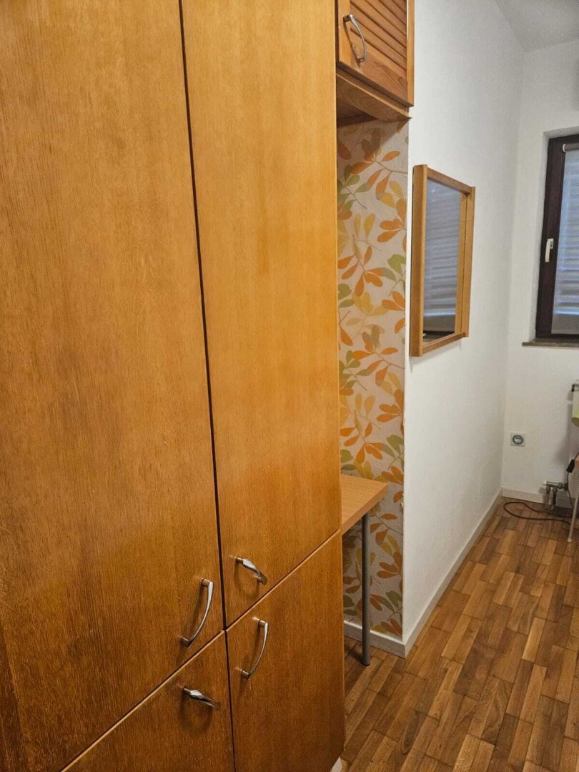 Möblierte Wohnung im Zweifamilienhaus