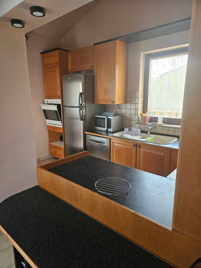 Möblierte Wohnung im Zweifamilienhaus