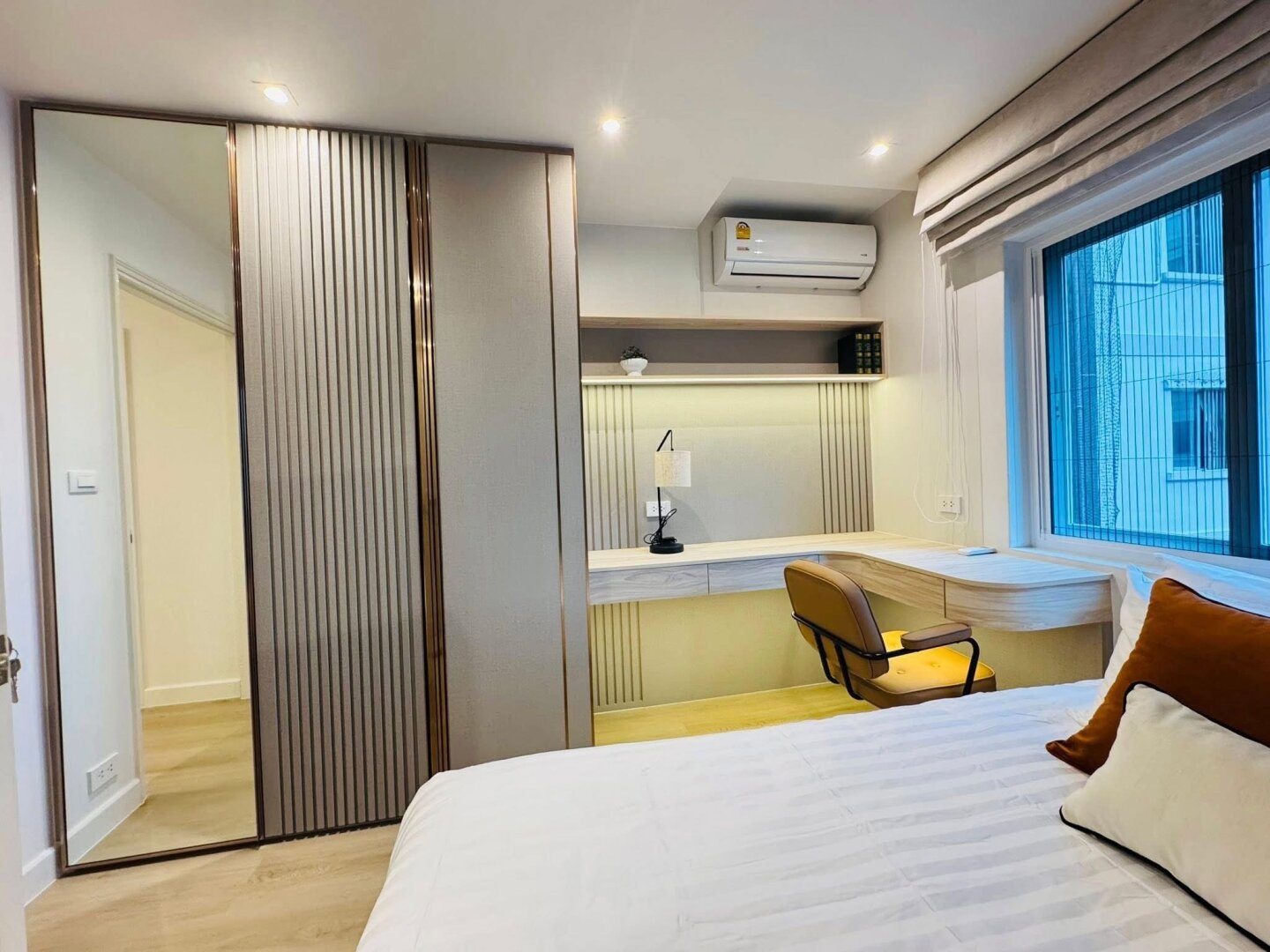 Exklusive Stadtwohnung in Bangkok – Modern, Voll Möbliert & Sofort Bezugsfertig