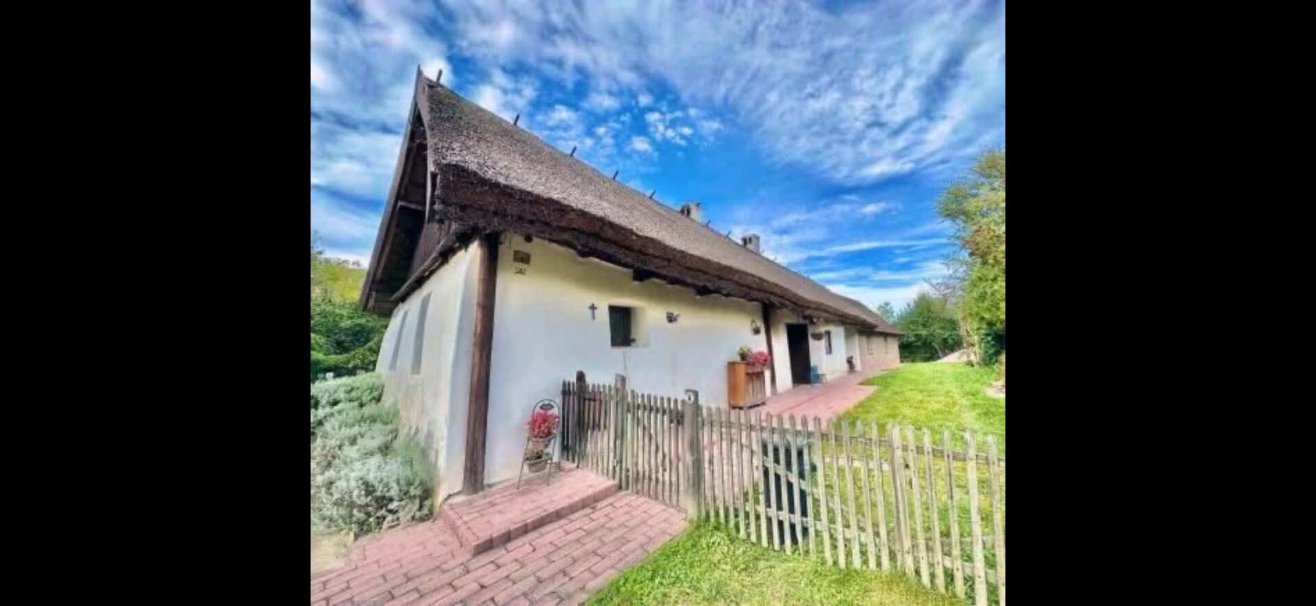 Landhaus mit Nebengebäute Neu Renoviert