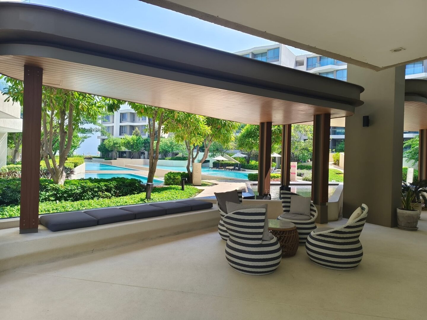 Exklusive Poolwohnung in Hua Hin – Veranda Residence direkt am Strand