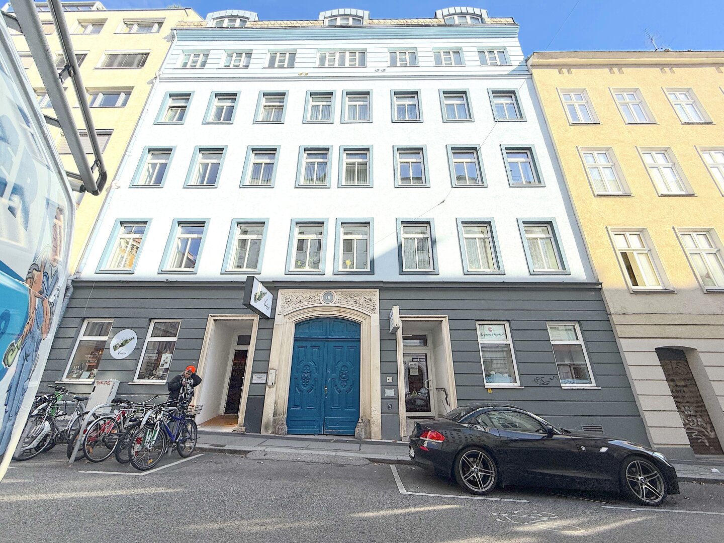 Traumhafte DG-Wohnung in 1060 Wien: 4 Zimmer und Balkon!