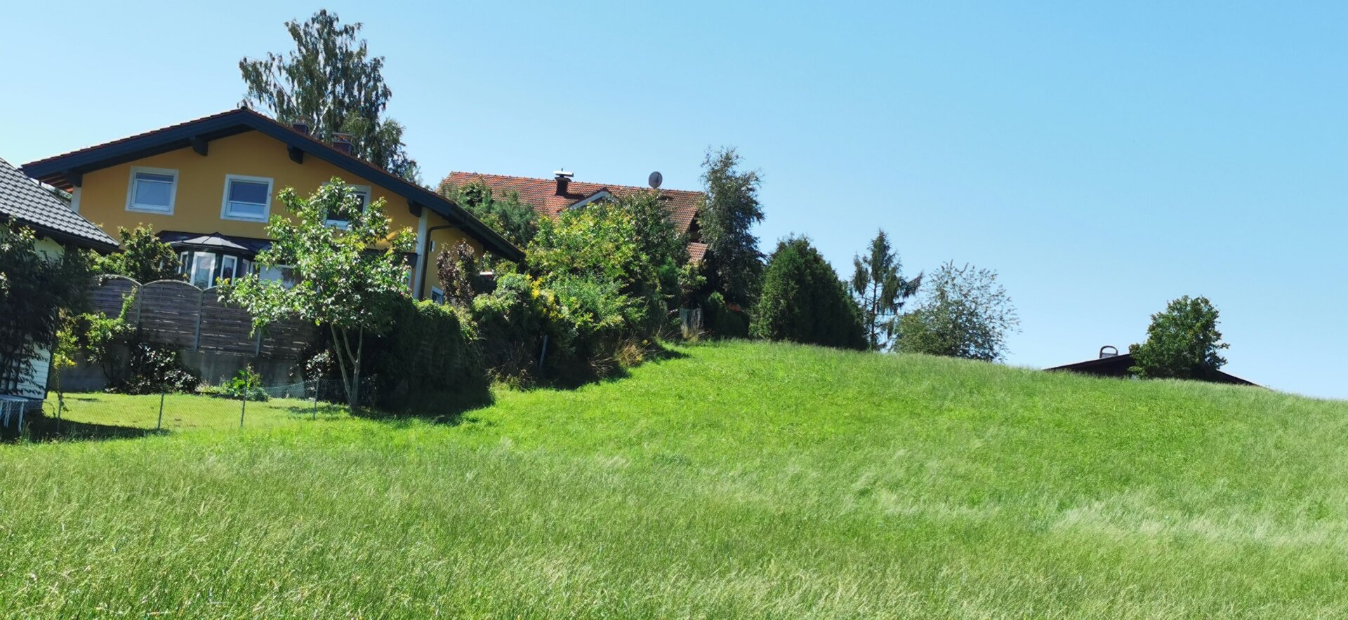 Traumhaus nahe dem Mattsee: 6 Zimmer, Wintergarten, Carport – Ihr neues Zuhause wartet!