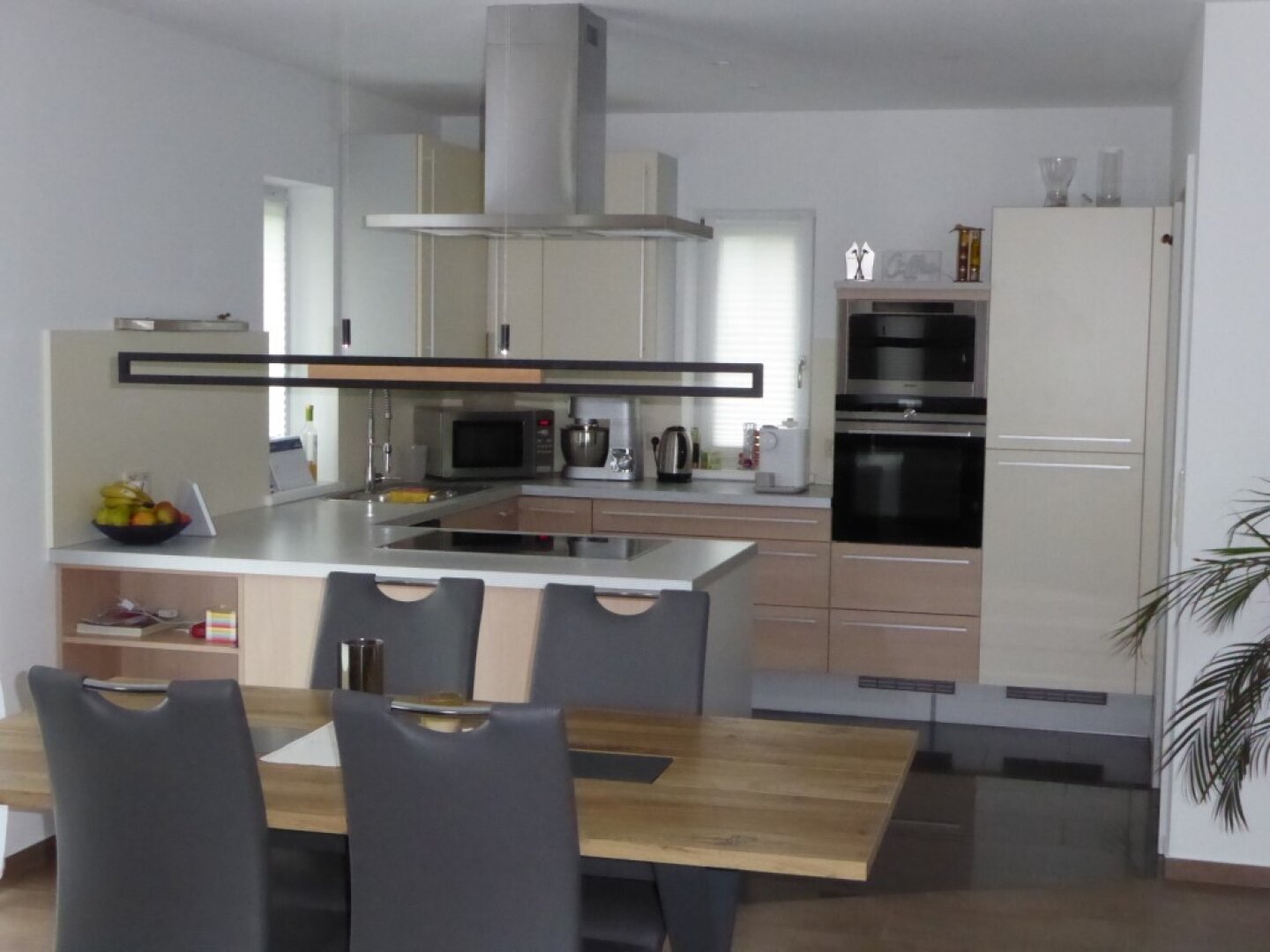 neuer Kaufpreis: Gepflegtes Zuhause nahe dem Mattsee mit großem Garten, Dachterrasse und Doppel-Carport!