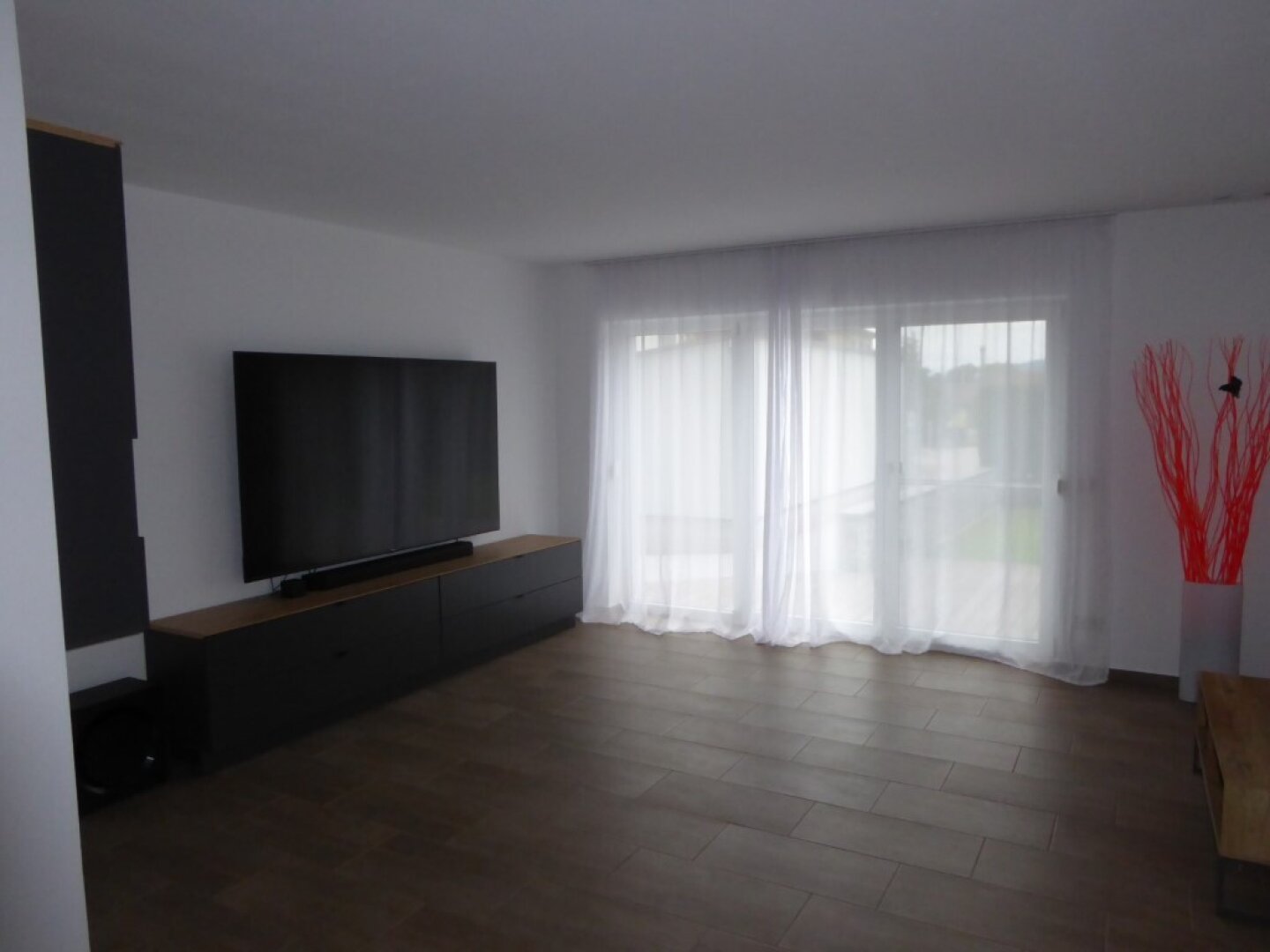 neuer Kaufpreis: Gepflegtes Zuhause nahe dem Mattsee mit großem Garten, Dachterrasse und Doppel-Carport!