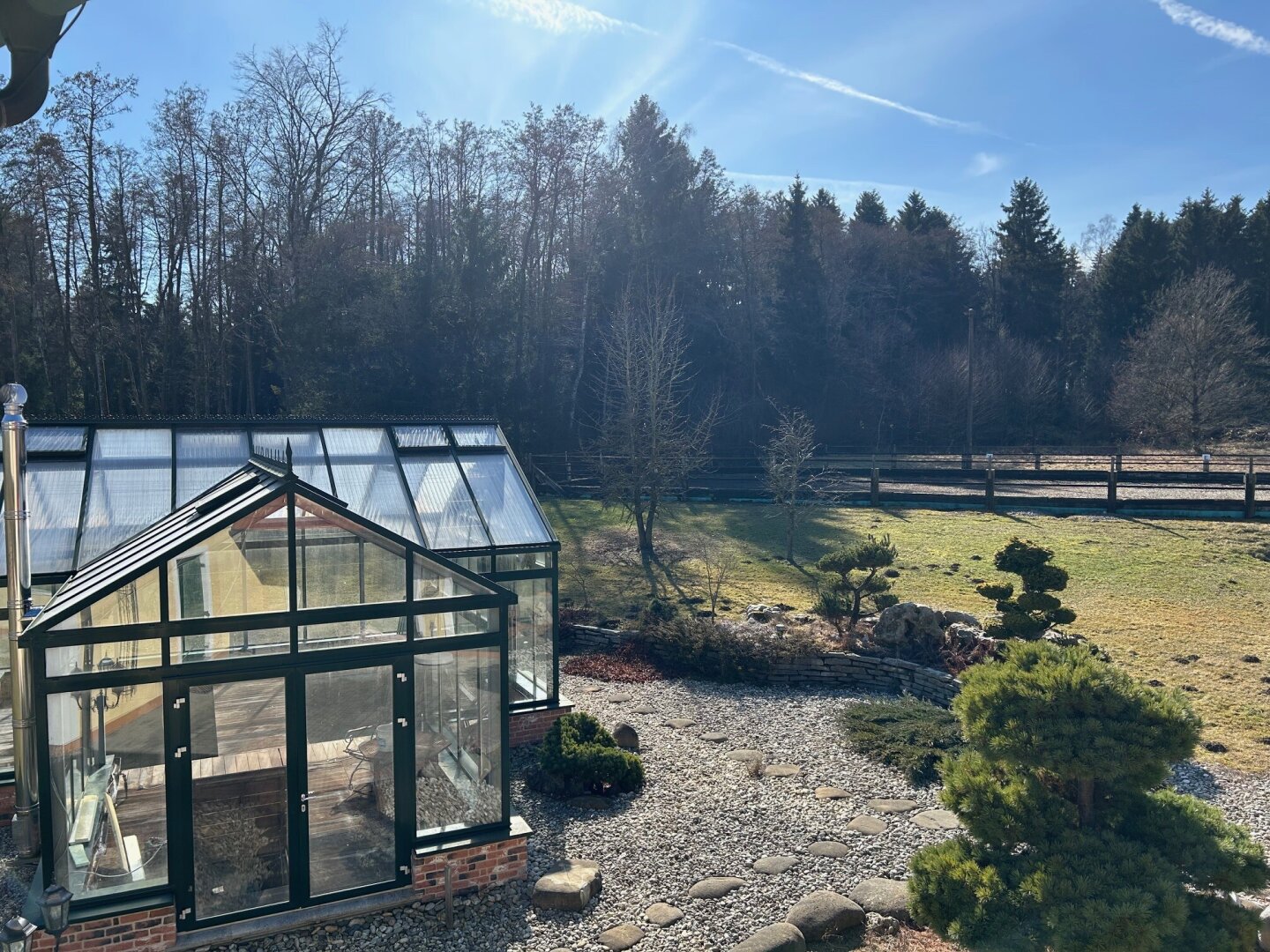 Exklusiver Gutshof mit Pferdegestüt in idyllischer Lage!